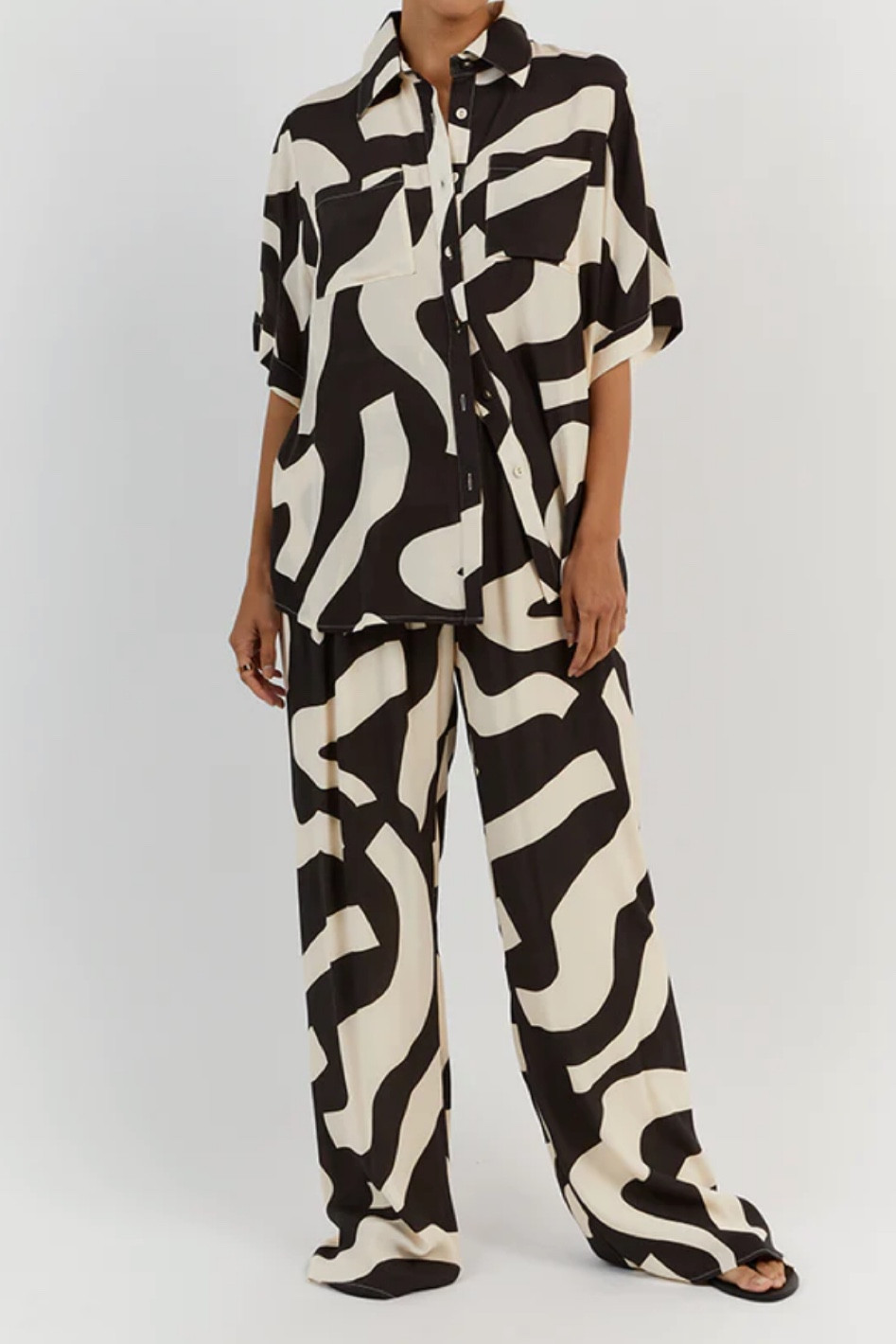 Patterned set 