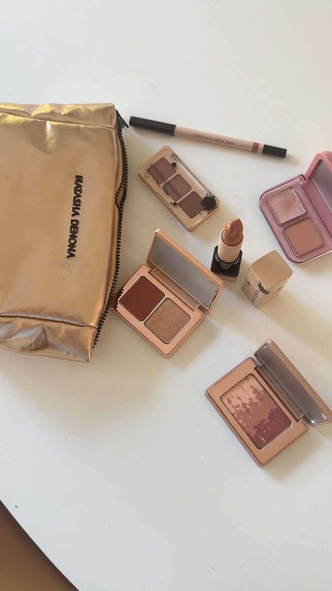 Run don’t walk!

#LTKBeauty #LTKHoliday #LTKGiftGuide