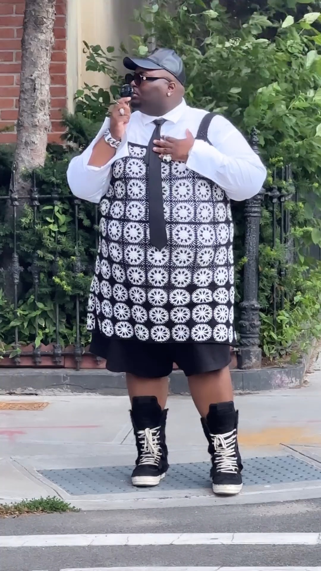 Decided to turn this crochet dress into a top 🐼

#LTKcurves #LTKstyletip #LTKmens