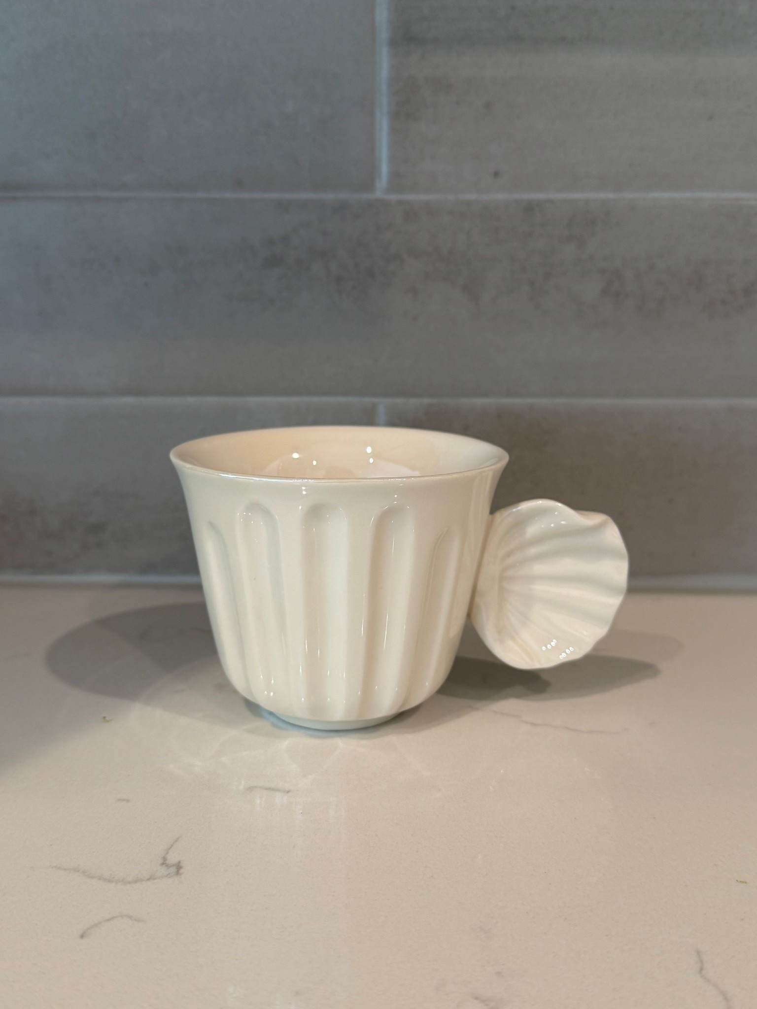 The most beautiful summer shell coffee mug under $10 😍

#LTKFestival #LTKHome #LTKSeasonal