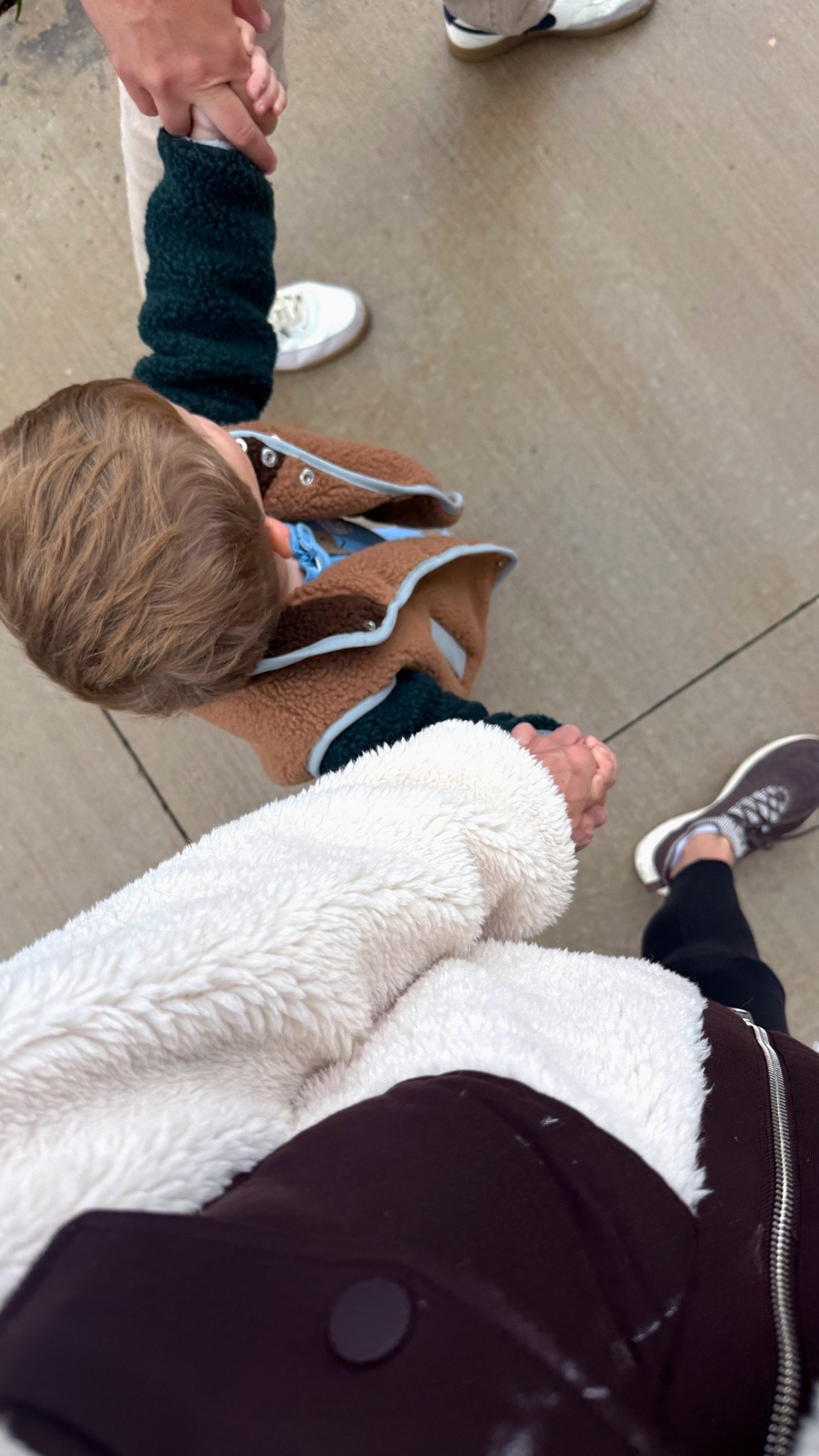 Saturday bagel run ☕️ in Varley sherpa jacket (size down), leggings (28” TTS), APL sneakers (a splurge but my most comfortable sneakers). Nathaniel’s sherpa almost sold out, linking similar!

toddler fall clothes, toddler fall jacket, toddler Sherpa jacket, cozy jacket, fall jacket, casual fall jacket