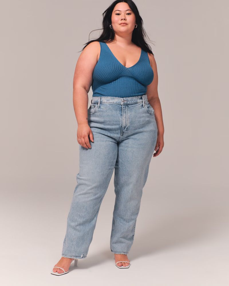 Women's Curve Love Ultra High Rise 90s Straight Jean | Women's Bottoms | Abercrombie.com | Abercrombie & Fitch (UK)