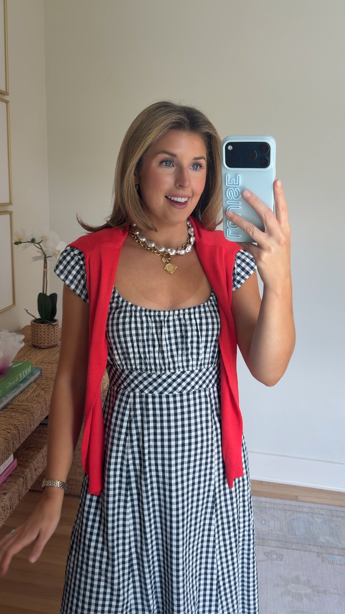 Easy outfit idea for the 4th of July! Wearing a S in dress