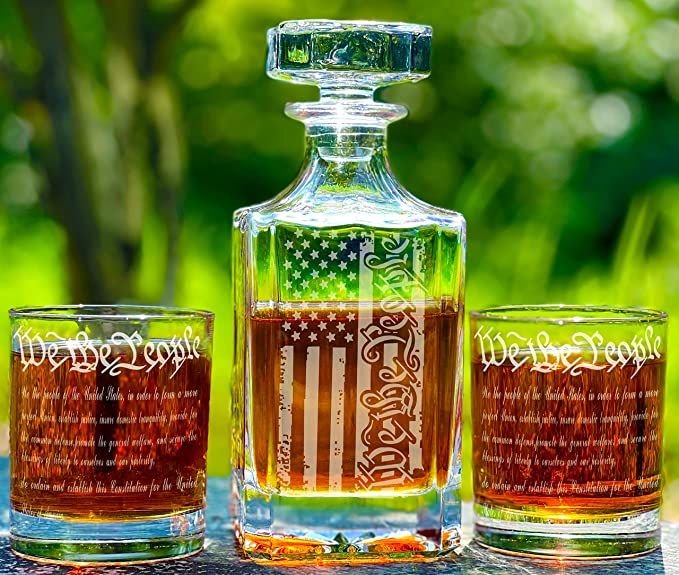 YJGS Whiskey Decanter Set -750ml Whiskey Decanter Engraved We The People American Flag Decanter S... | Amazon (US)