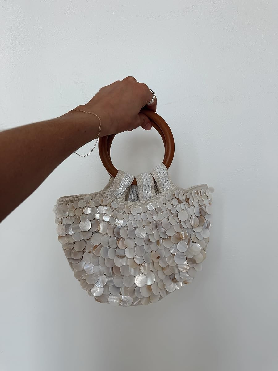 These Amazon bags are my go-to for the season! Theyre super cute, easy to dress up or down, and perfect for spring break! 

 

#LTKSeasonal #LTKTravel