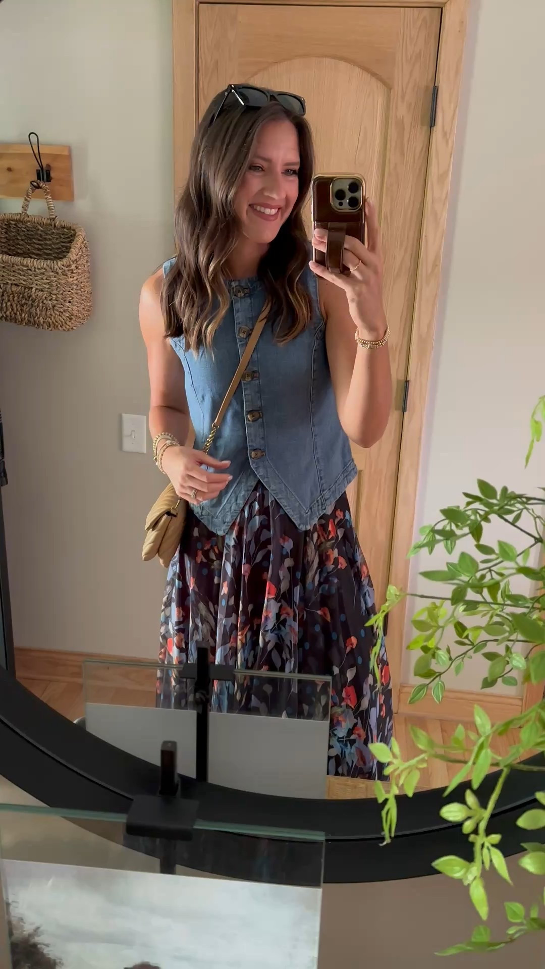 Happy Sunday, friends! 

Top - small
Skirt - small 


#LTKFindsUnder50 #LTKStyleTip #LTKFindsUnder100