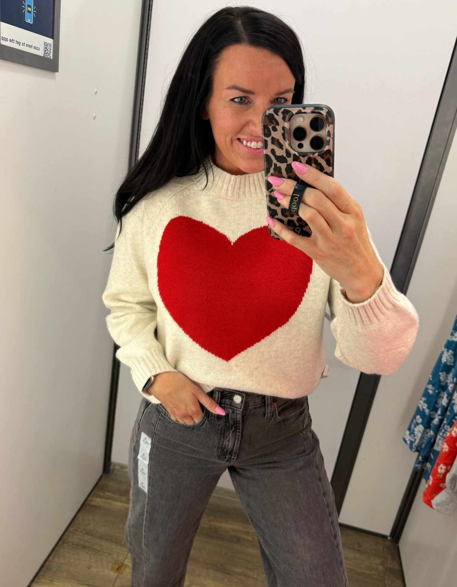 Old Navy heart sweater is 50% off today at checkout!! All sizes in stock😍❤️

#LTKSaleAlert #LTKSeasonal #LTKOver40