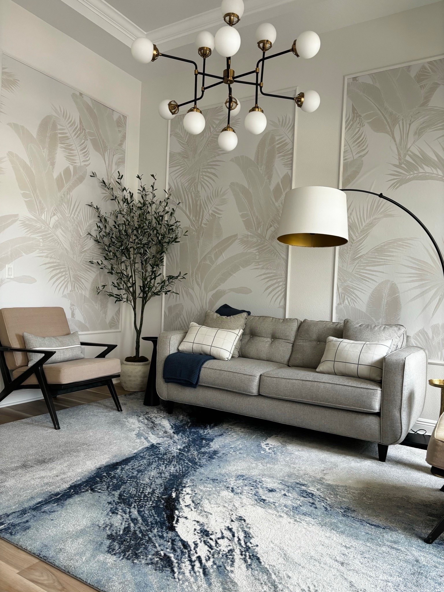 Some of my favorite pieces in my home are from @Wayfair, and my rug and chandelier would be the perfect addition to a space to brighten it up for spring!
#Wayfair #WayfairPartner #ad