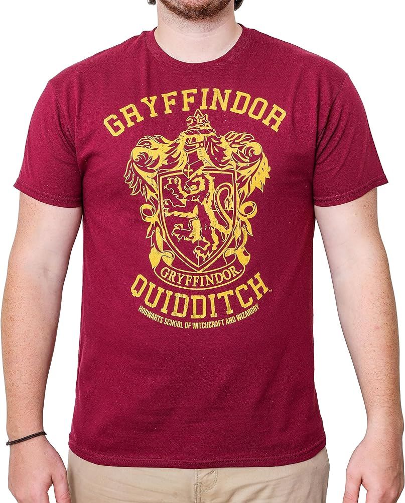 Harry Potter Men's Gryffindor Quidditch Seekert-Shirt | Amazon (US)