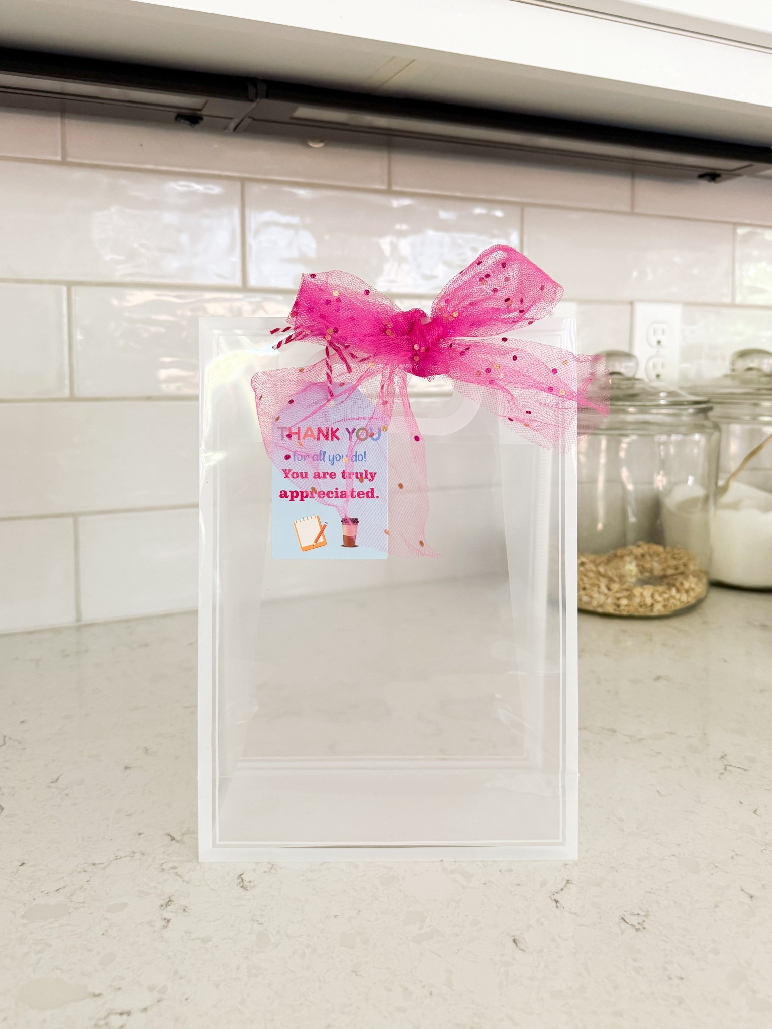 Late to the game but I just got these clear gift bags for Teacher Appreciation Week. Going to fill them with some snacks and face masks!

#LTKSeasonal #LTKHome #LTKFindsUnder50