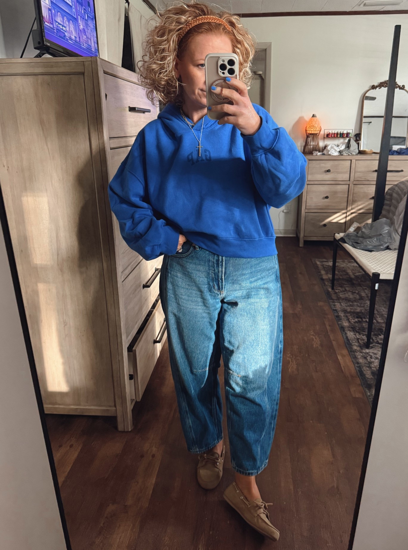 My jeans are still on sale for 50% off! They are my new favorites! I sized up 1 to have a loose fit, also wearing petite. 

#LTKootd #LTKPetite #LTKSaleAlert