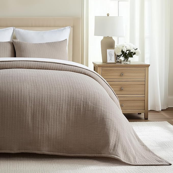 Cotton Gauze Full Queen Bedspread, Ultra Soft Prewashed Pick Stitch Matelassé Coverlet, Lightwei... | Amazon (US)
