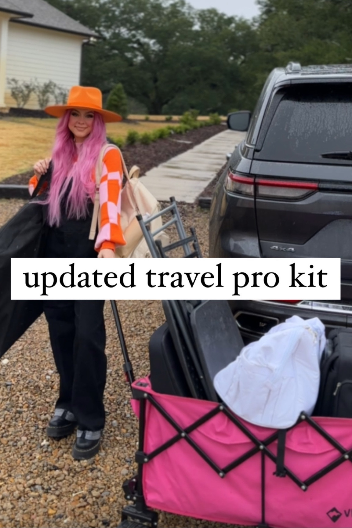 featuring the newest additions; the hair kit and light :) 
My light came from Glamcor - 
The Gold Elite X. Linked same in different colors. 