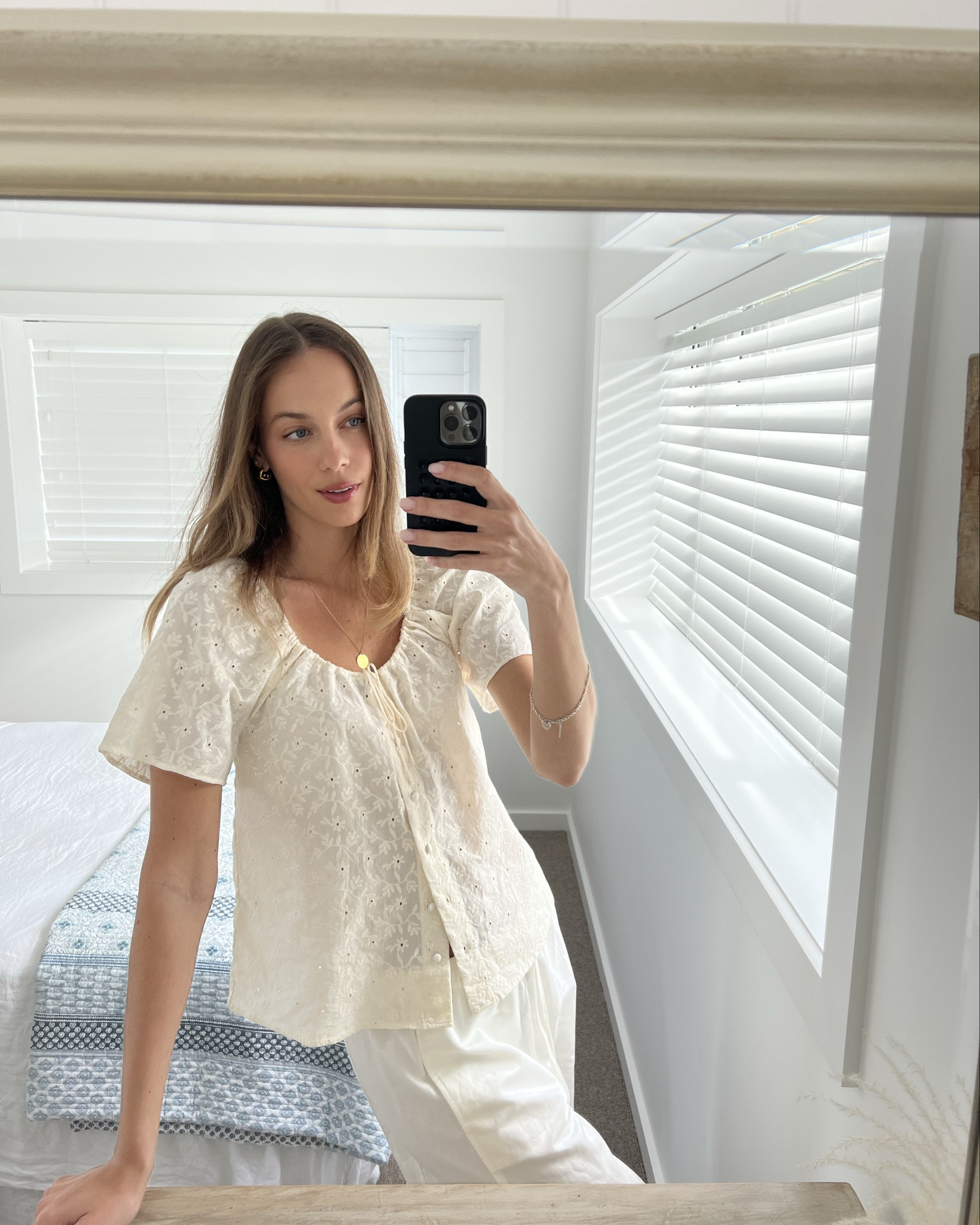 The perfect embroidered summer top 

#LTKaustralia #LTKspring #LTKnewzealand