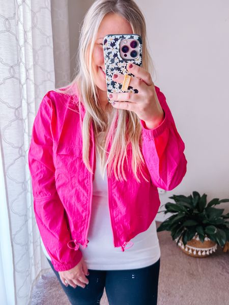 Loving this pink cropped windbreaker jacket! Wearing a large. 



#LTKunder50 #LTKstyletip #LTKSeasonal