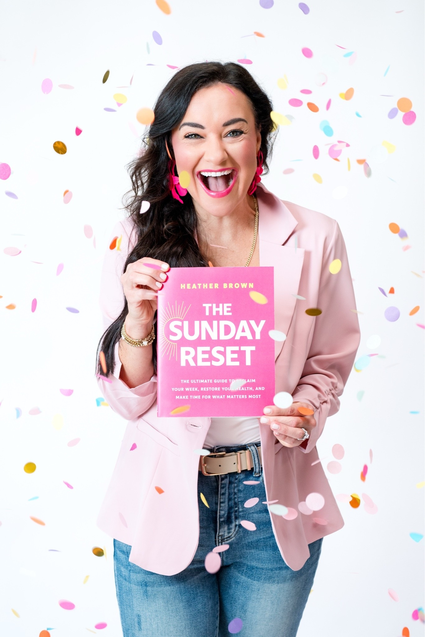 Friends, I am so excited to finally introduce The Sunday Reset! 🤍 

The Sunday Reset isn’t about doing more… it’s about creating simple rhythms that actually stick. Mind, body, and spirit aligned in a way that feels sustainable, not overwhelming.

If you’ve been craving change, this is your sign to start with The Sunday Reset ✨

#LTKfitnessgoals #LTKOver40 #LTKselfcare