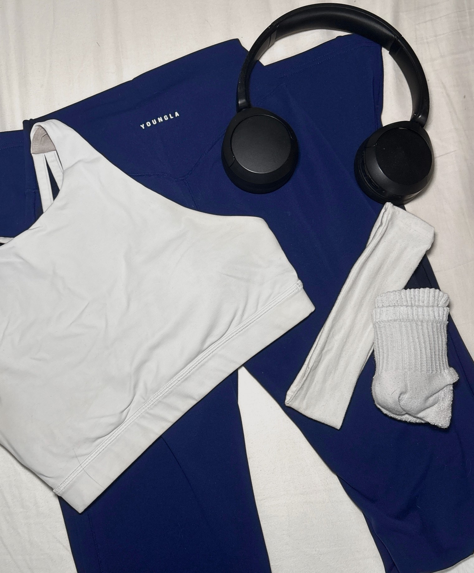 My go-to gym outfit lately 💪
Simple, supportive, and easy to mix and match. This blue and white workout set is perfect for lifting days, cardio sessions, and feeling put together without overthinking it.
Shop my exact gym outfit and workout essentials below - perfect for gym girls, training days, and everyday activewear.

gym outfit • workout outfit women • gym girl essentials • activewear finds • neutral gym outfit • lifting outfit • sports bra and leggings • gym wear women • fitness fashion

#LTKsale #LTKwinter #LTKfitness