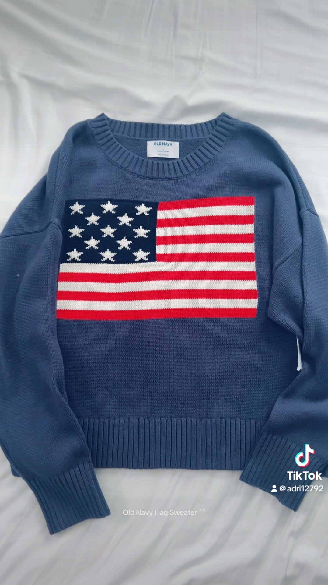 Old Navy Sweater  ❤️🤍💙

#LTKSeasonal #LTKFindsUnder50 #LTKSummerSales