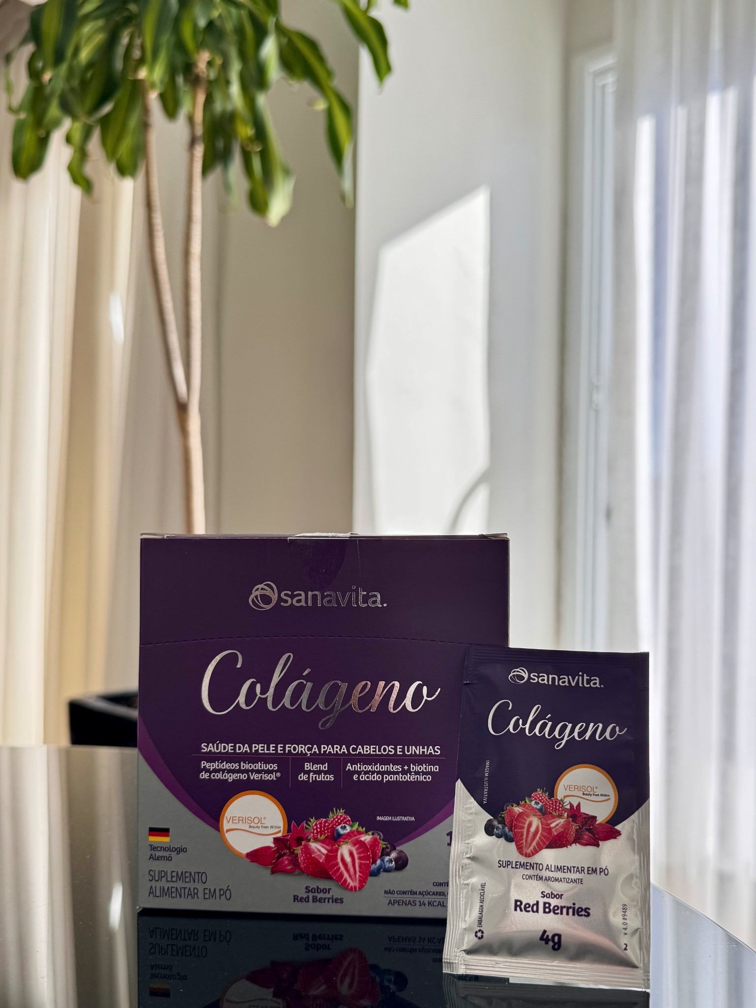 O colágeno Verisol que uso há muito tempo por recomendação da minha médica: peptídeos para saúde da pele e força para cabelos e unhas!
#sanavita 

#LTKbrasil #LTKbeleza #LTKestilo50+