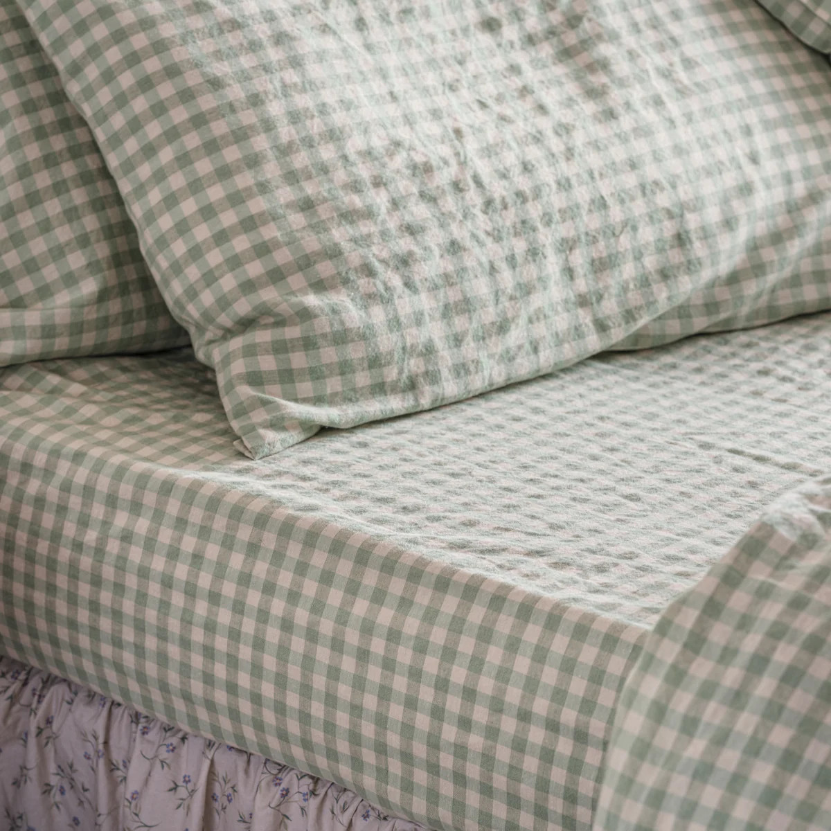 Sage Green Gingham Linen Blend Fitted Sheet | Piglet