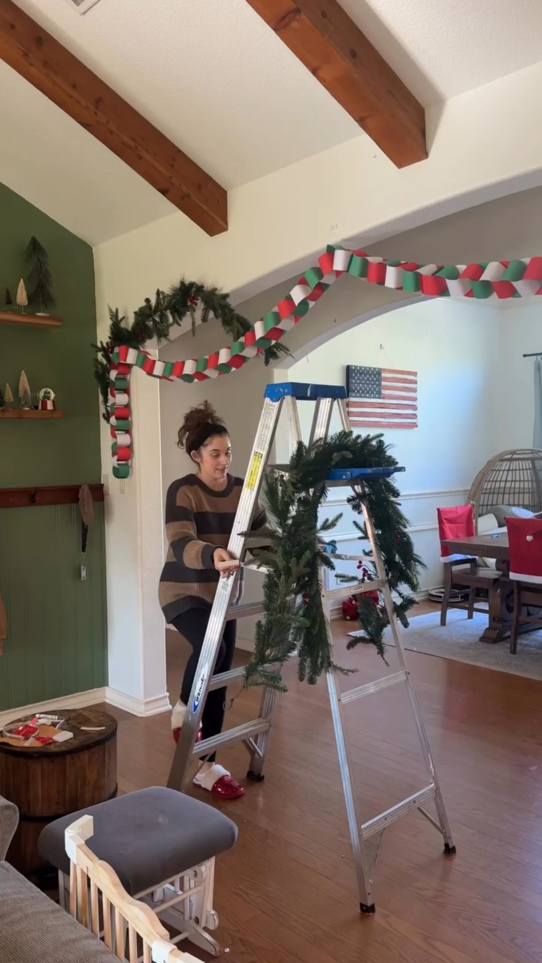 Applying to be your favorite Christmas comfort creator 🎄
Not the perfect kind, the lived-in, cups-on-the-counter, kids-everywhere kind.
Warm. Full of life. And it feels like Christmas 🤍

 #cozychristmas #christmasathome #cozyhome #diymom #familytraditions #comfortcreator