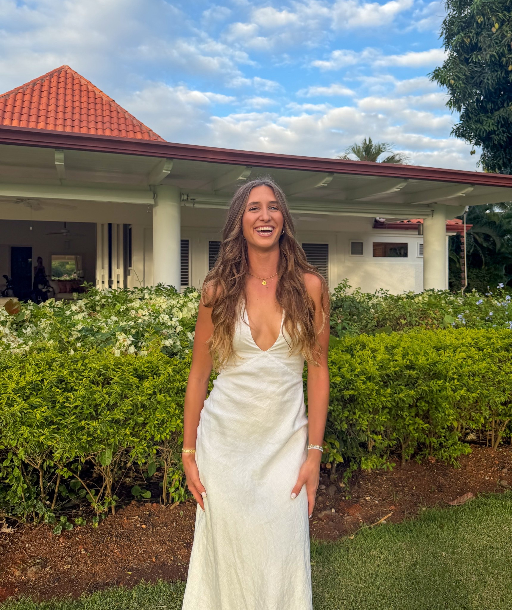 this dress was perfect for my recent trip to the dominican! unfortunately I wasn’t able to find the exact one but i put similar ones! @Aritzia needs to bring this one back! 🤍 i also just recently posted my vlog from this trip on my youtube, @hunternugentgolf , if you want to check it out :)

#LTKTall #LTKvlog #LTKootd