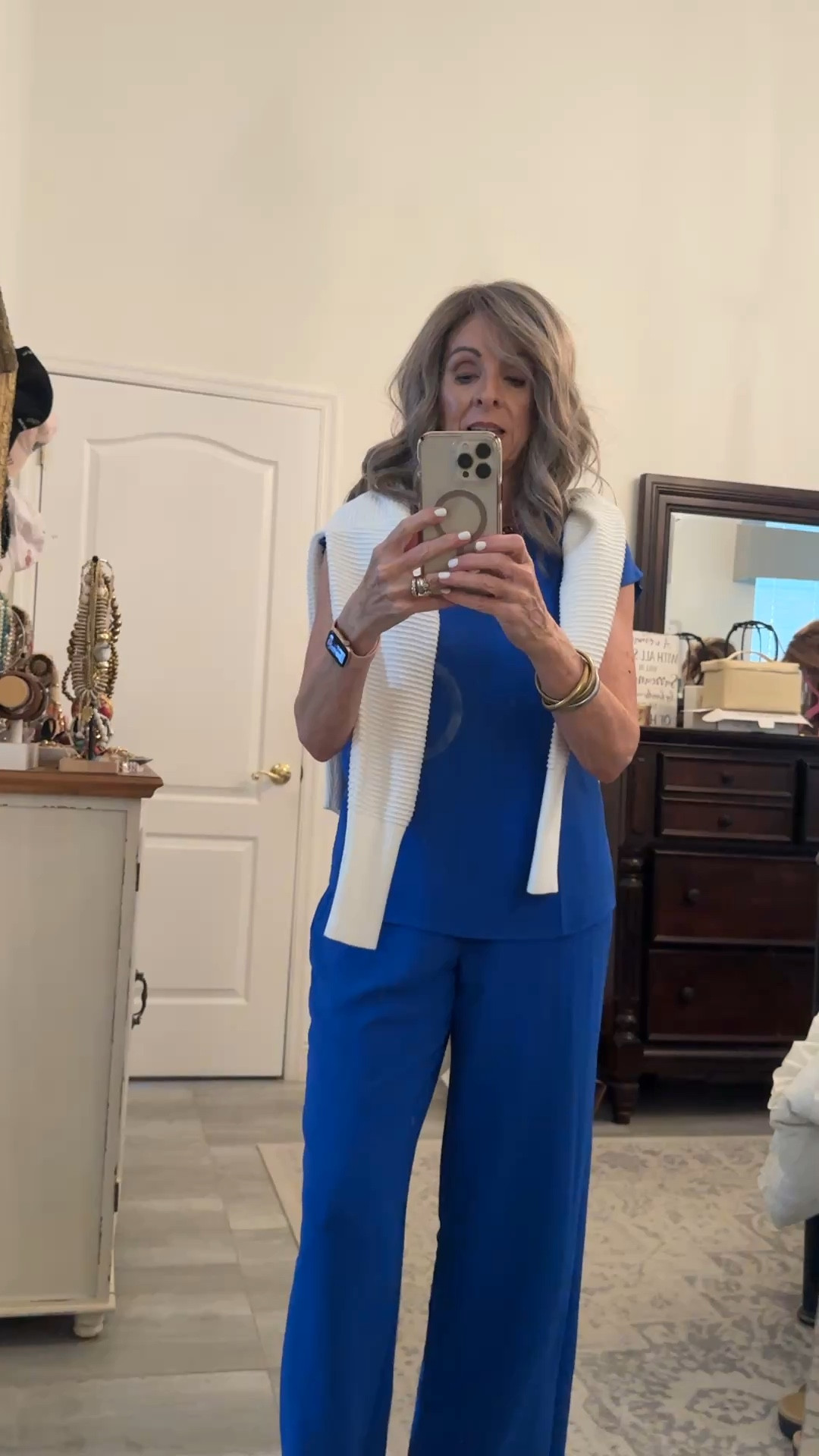 What to wear on the plane. Traveling to a warm destination and literally hitting the ground running. I’m dressing for the occasion! 

#LTKOver40 #LTKootd #LTKTravel