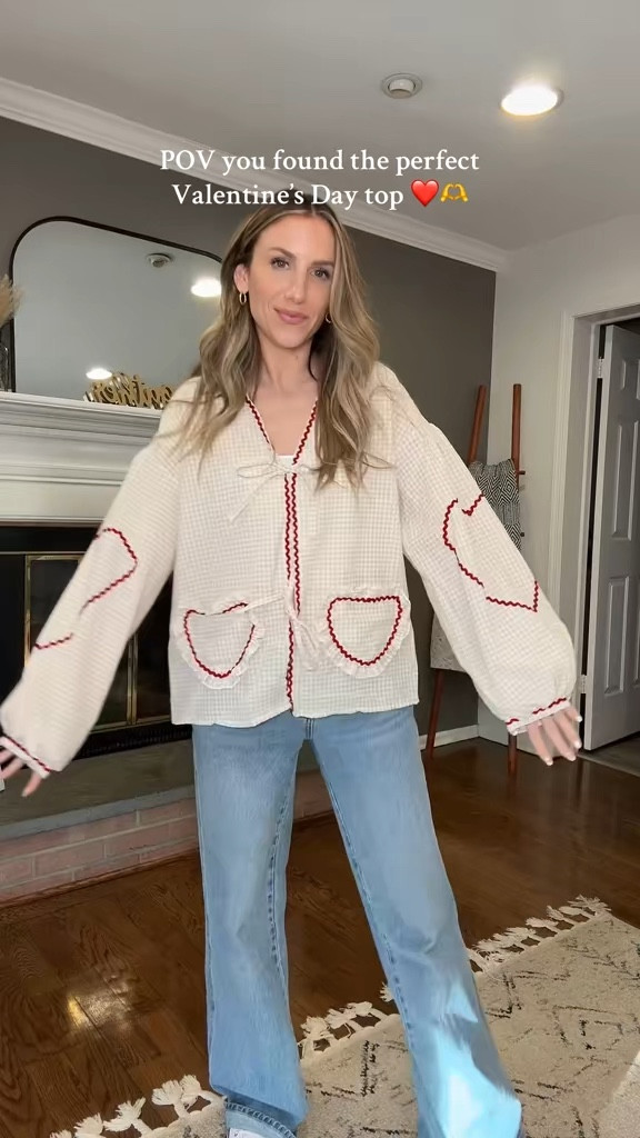Cutesy Valentine’s inspired heart top!! ♥️❤️♥️



#LTKStyleTip #LTKFindsUnder50 #LTKSeasonal