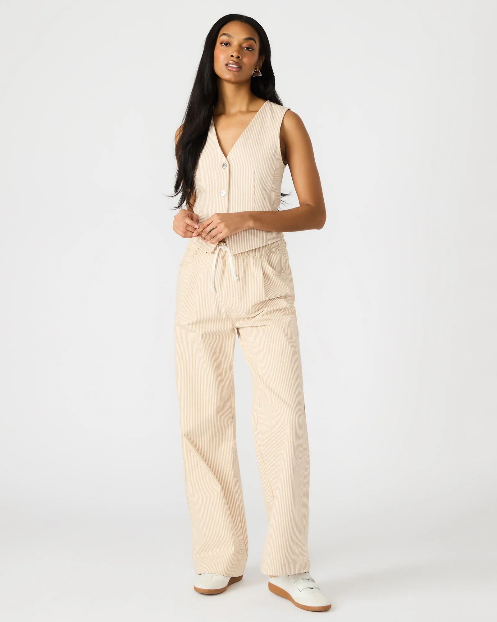 SELENE Khaki Women's Button-Up Sleeveless Fabric Vest Top | Steve Madden (US)