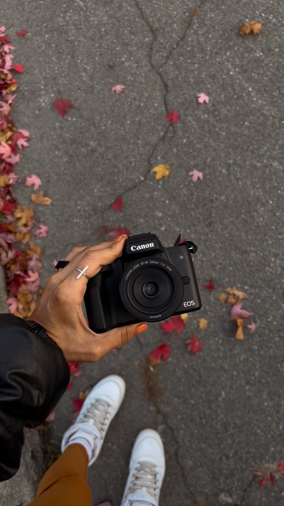 #canon #camera #vlog #cameralens #lens #bestbuy #vloggingcamera 

#LTKSeasonal #LTKHoliday #LTKGiftGuide