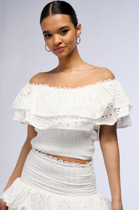 SUMMER LOVING OFF THE SHOULDER RUFFLE BLOUSE IN WHITE | AKIRA