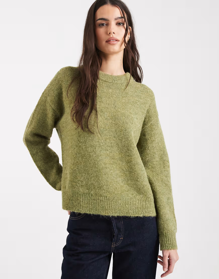 New Look oversized crew neck jumper in olive green | ASOS (Global)