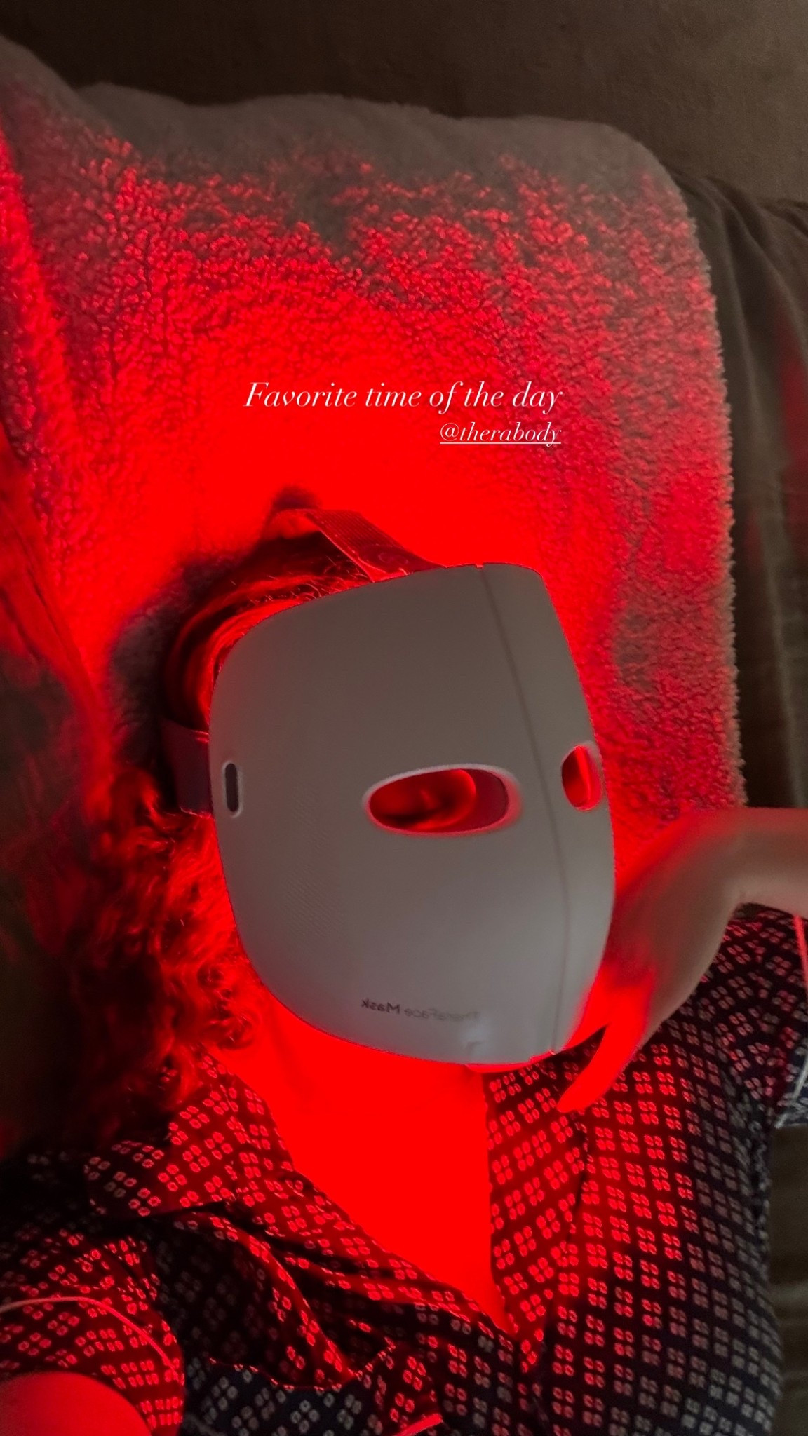 The best part of my evening routine! 9 minutes of light therapy with my Therabody mask plus my kindle🫶🏽

#LTKBeauty