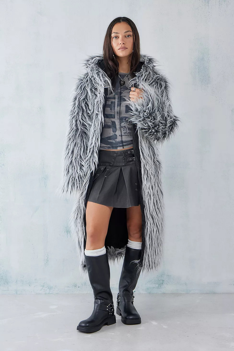 Basic Pleasure Mode – Tundra-Maximantel „Meltdown" | Urban Outfitters (EU)