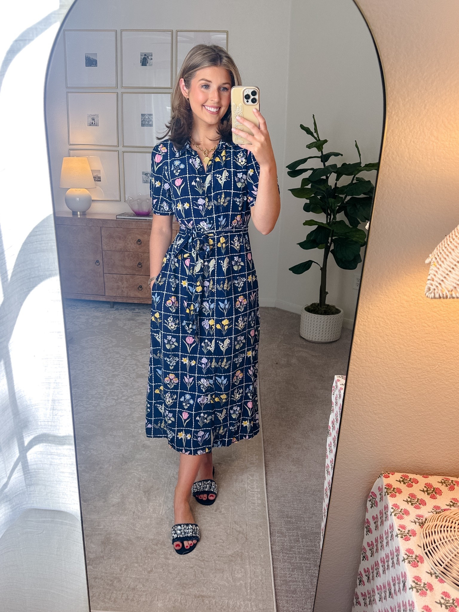 Floral midi dress for spring and summer! Wearing an XS!