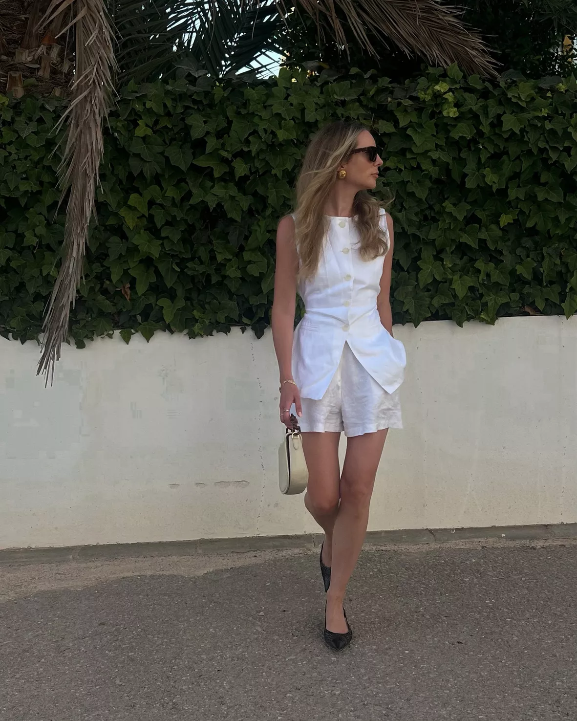 Alessia Linen Shorts | Optic White Alessia Linen Shorts | Optic White