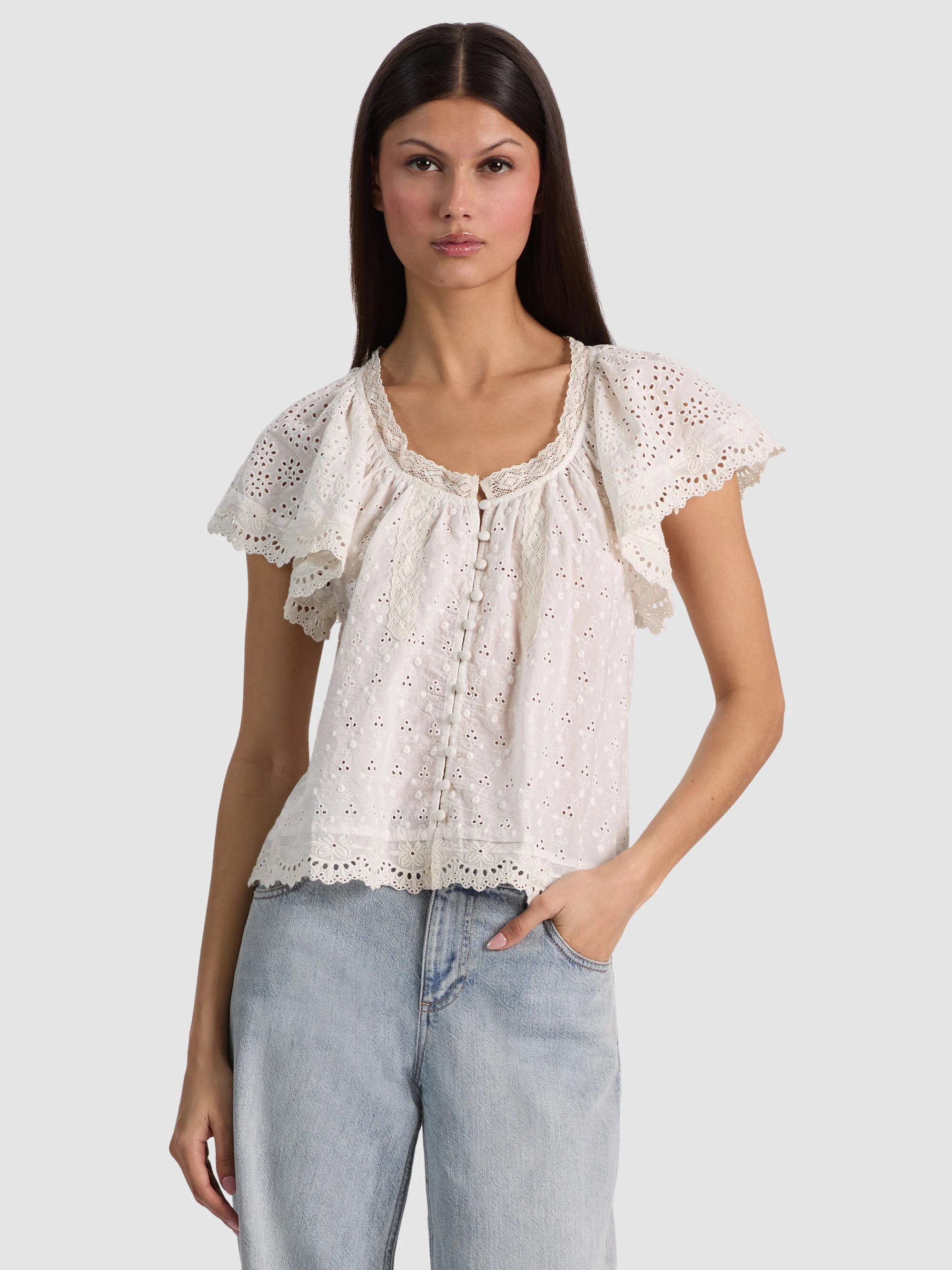 ODETTE EMBROIDERED FLUTTER SLEEVE TOP | Alice + Olivia
