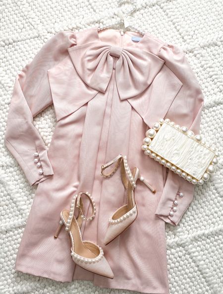Pink dress, bow dress, pearls, holiday, pink and pearls

#LTKHoliday #LTKSeasonal #LTKstyletip