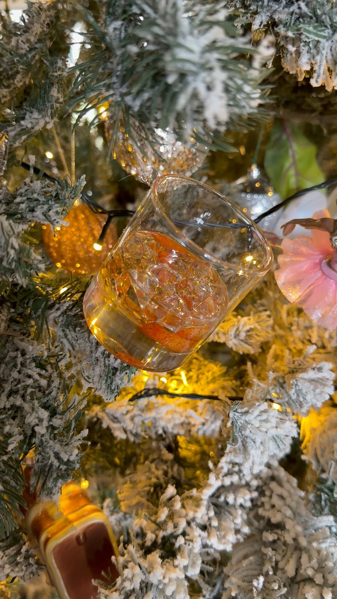 I’m obsessed with my espresso martini #ornament (see my holiday collection), so it was only right that I get my husband a #Christmasornament that is one of his fav drinks too 🥃 

#holiday #giftsformen #oldfashioned #oldfashionedornament #cocktails #cocktailornament

#LTKSeasonal #LTKGiftGuide #LTKHoliday