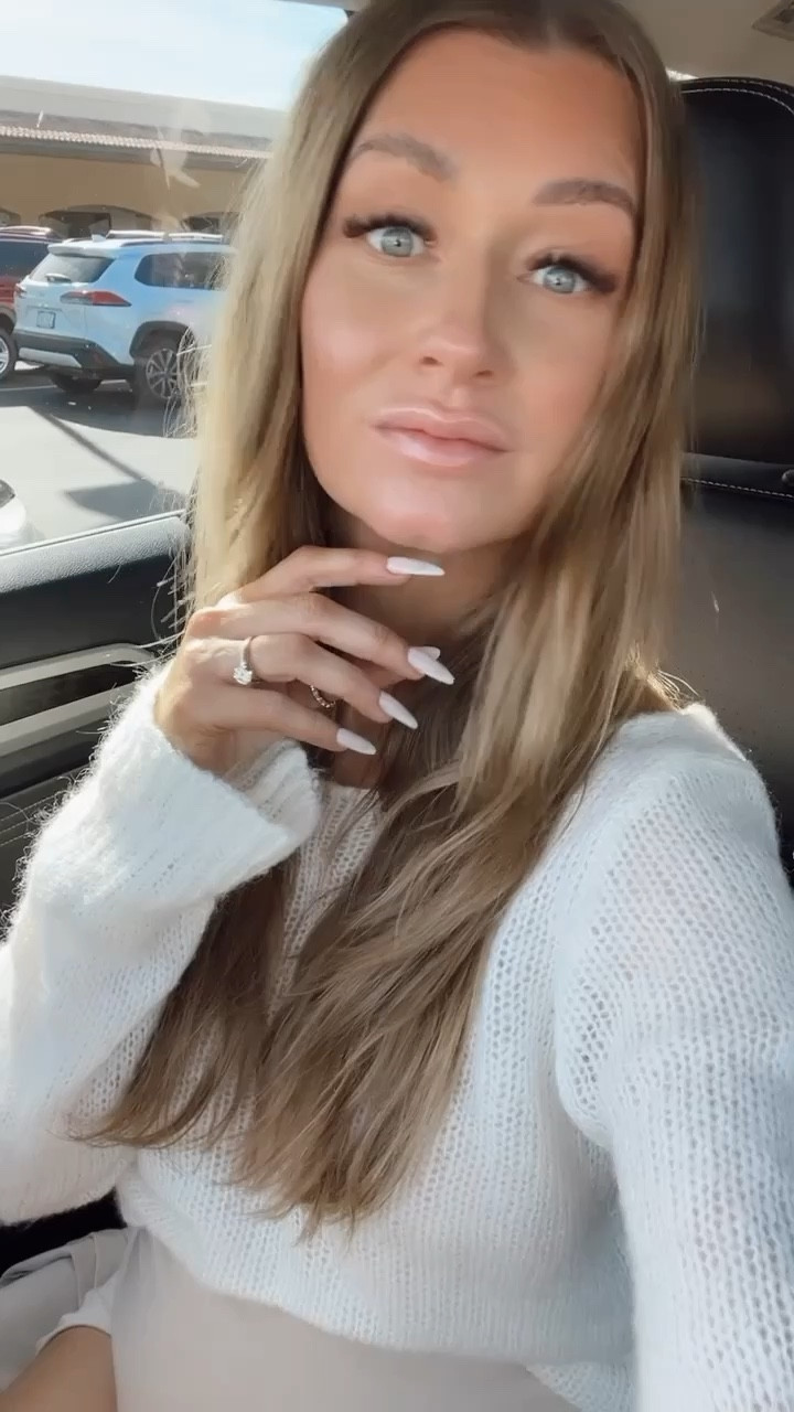 Must requested sunglasses! 

#sunglasses #haircut #hair #pregnancy #pregnancystyle #maternity #maternitystyle 

#LTKVideo #LTKSeasonal #LTKbump