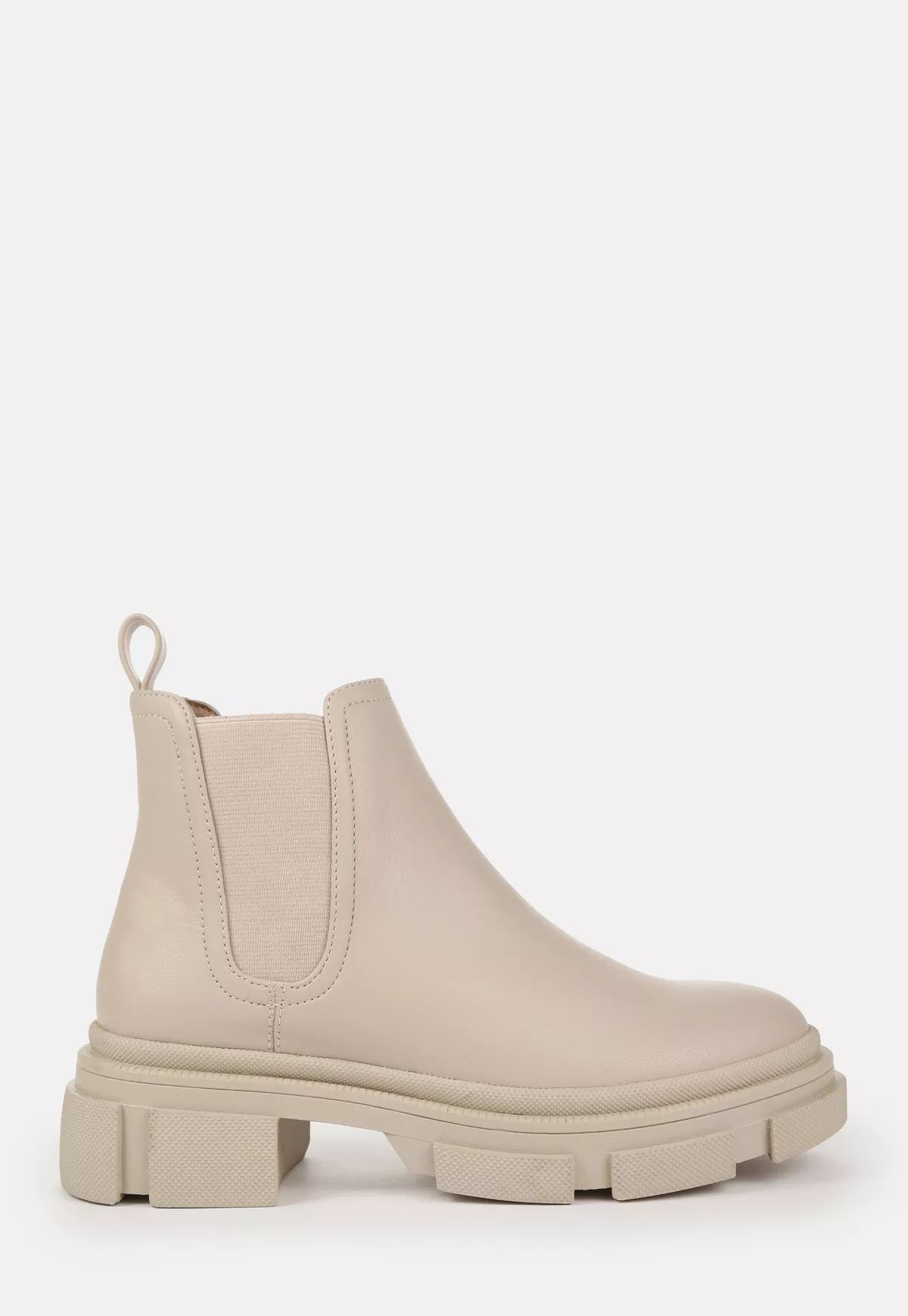 Missguided - Cream Low Pull On Tab Chunky Faux Leather Boots | Missguided (US & CA)