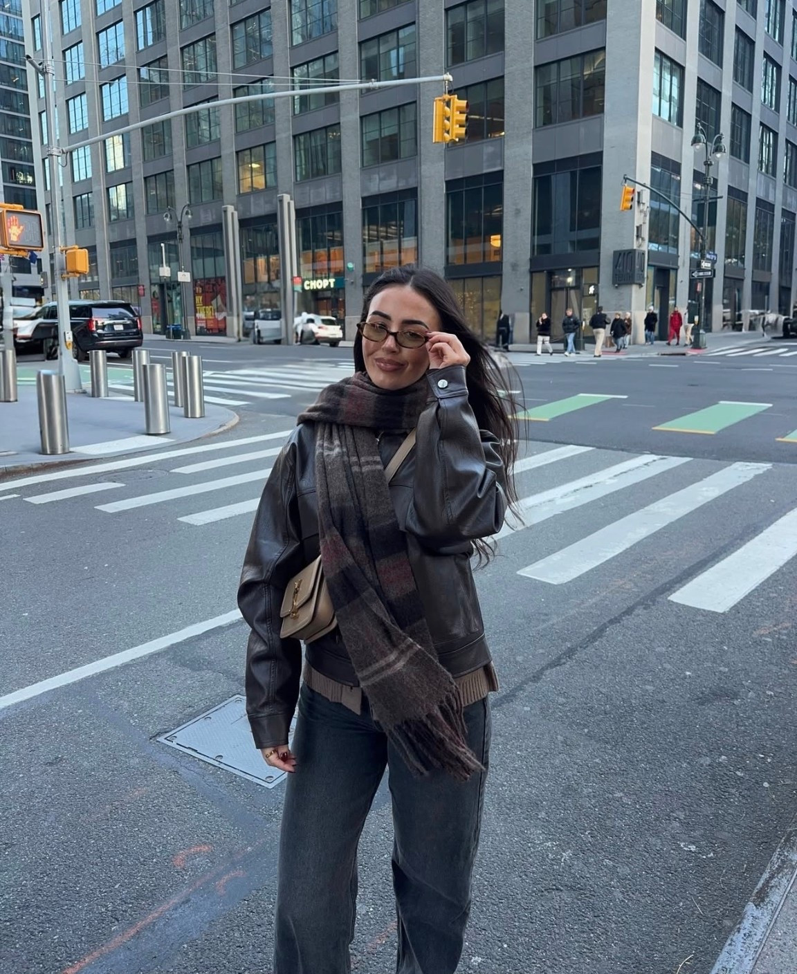 OOTD in New York 

New York outfits, winter outfits, winter jacket, city break outfits, brown leather jacket, brown jacket, mid rise jeans, New Balance 204L, New Balance, Zara

#LTKwinter #LTKuk #LTKjeans