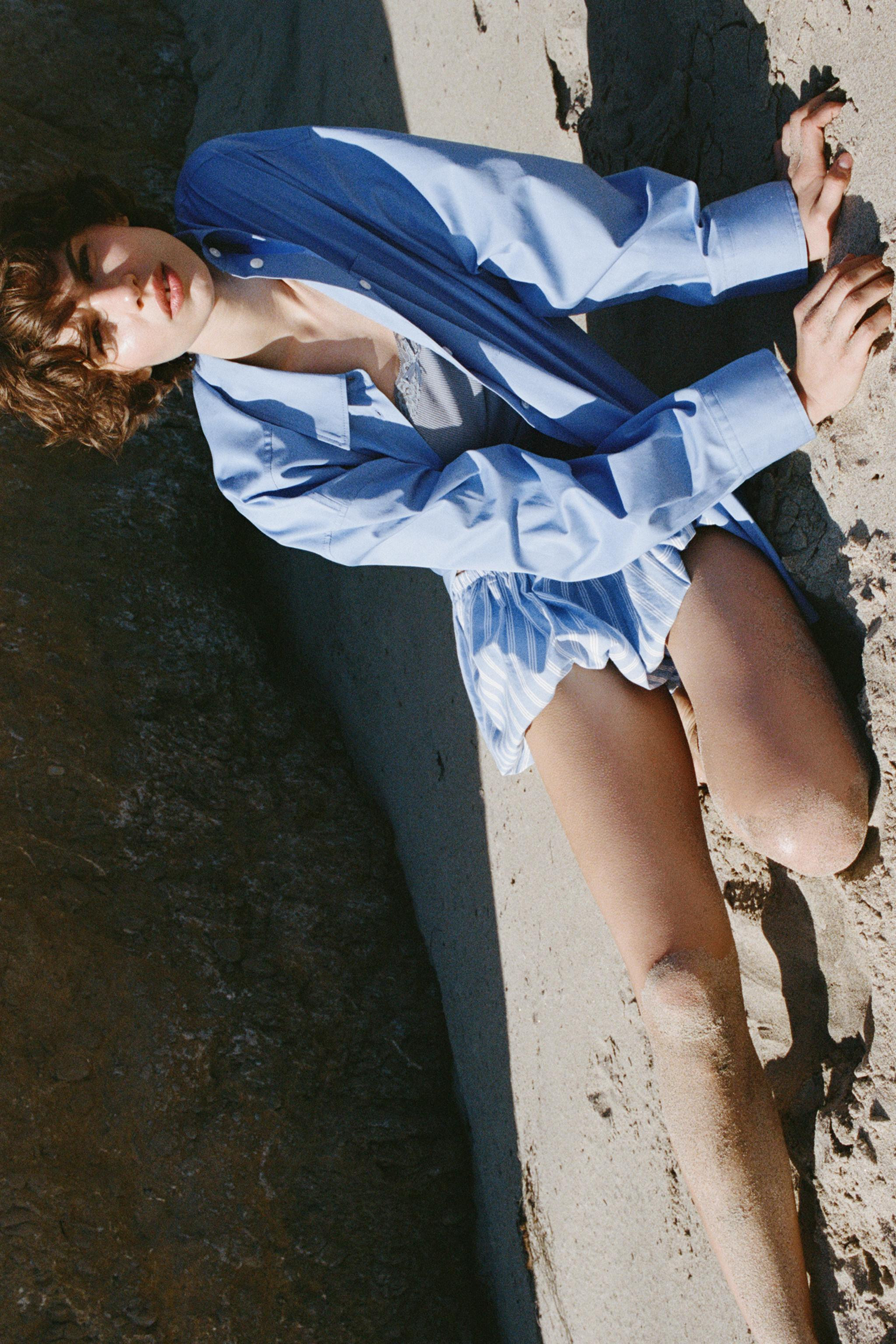 STRIPED MINI VOLUME SHORTS | Zara US