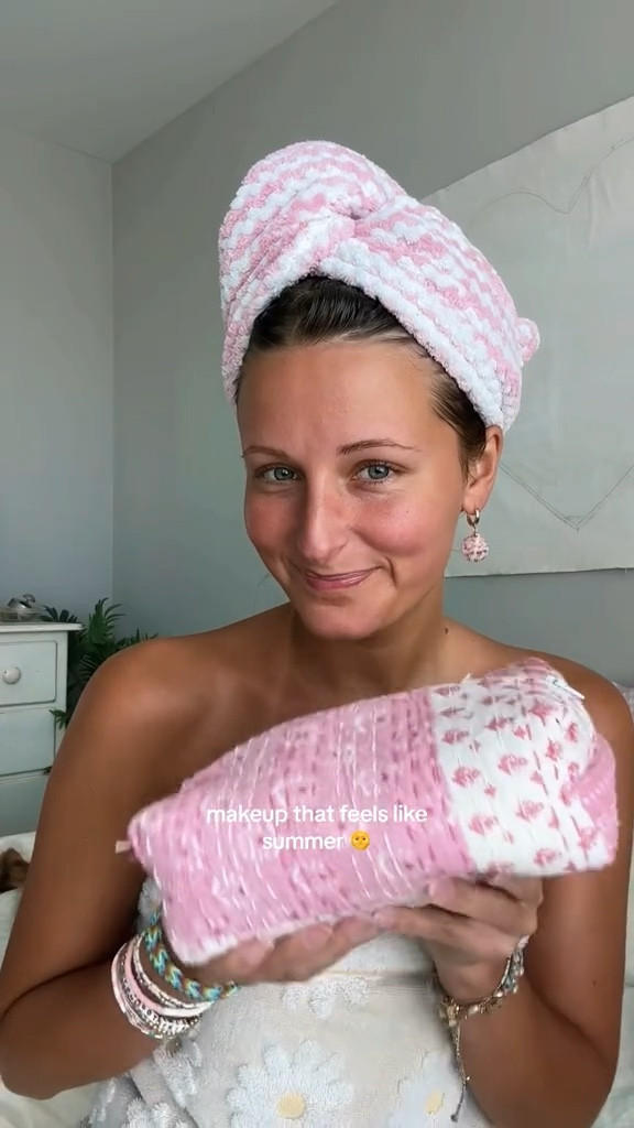 my summer makeup routine that never fails 🌞

glowy makeup, summer makeup routine, sephora favorites, makeup essentials 

#LTKbeauty #LTKGiftGuide