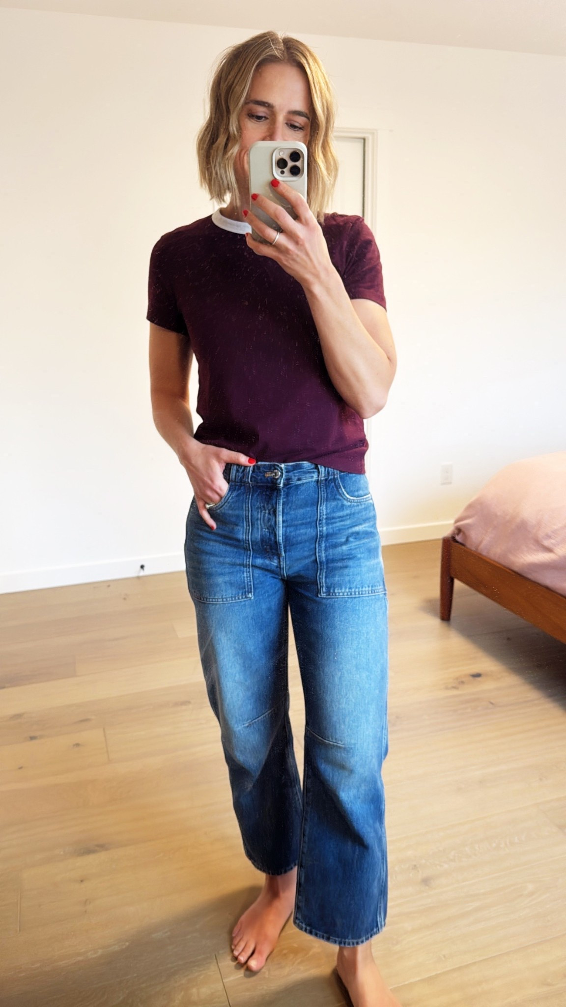 These cotton barrel jeans are perfect! High rise- sustainably made and so comfy. Wearing size 26. This cotton t-shirt will be a staple. 