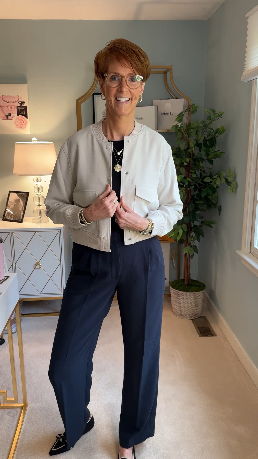 The Aritzia bomber jacket.
Love weight, not too heavy and love the versatility of the oyster color. This is a great bomber jacket from Aritzia.
Wearing a mediumm

#LTKStyleTip #LTKOver40 #LTKWorkwear