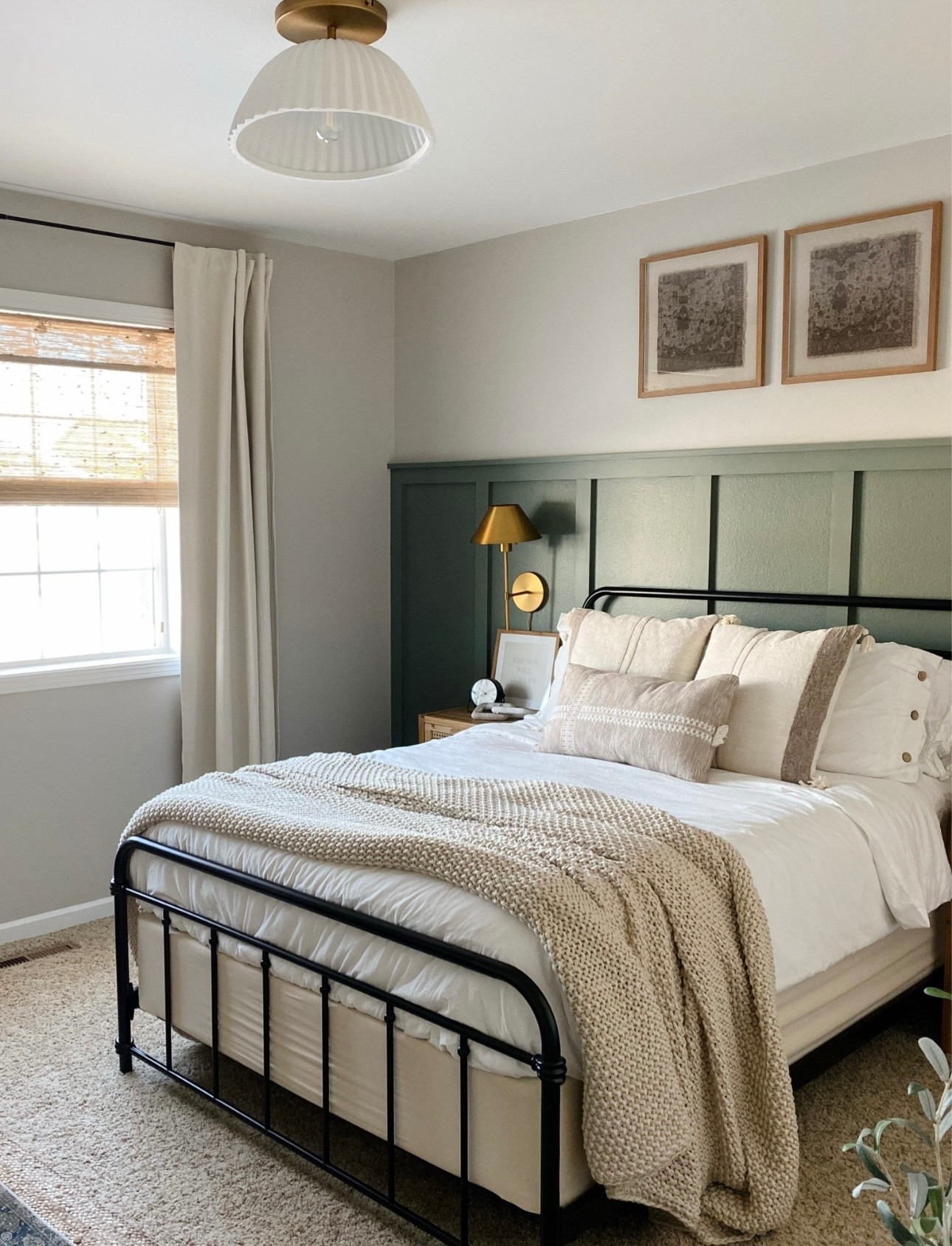 My favorite chunky casaluna throw blanket is still 30% off at target today! 

#LTKStyleTip #LTKHome #LTKSaleAlert