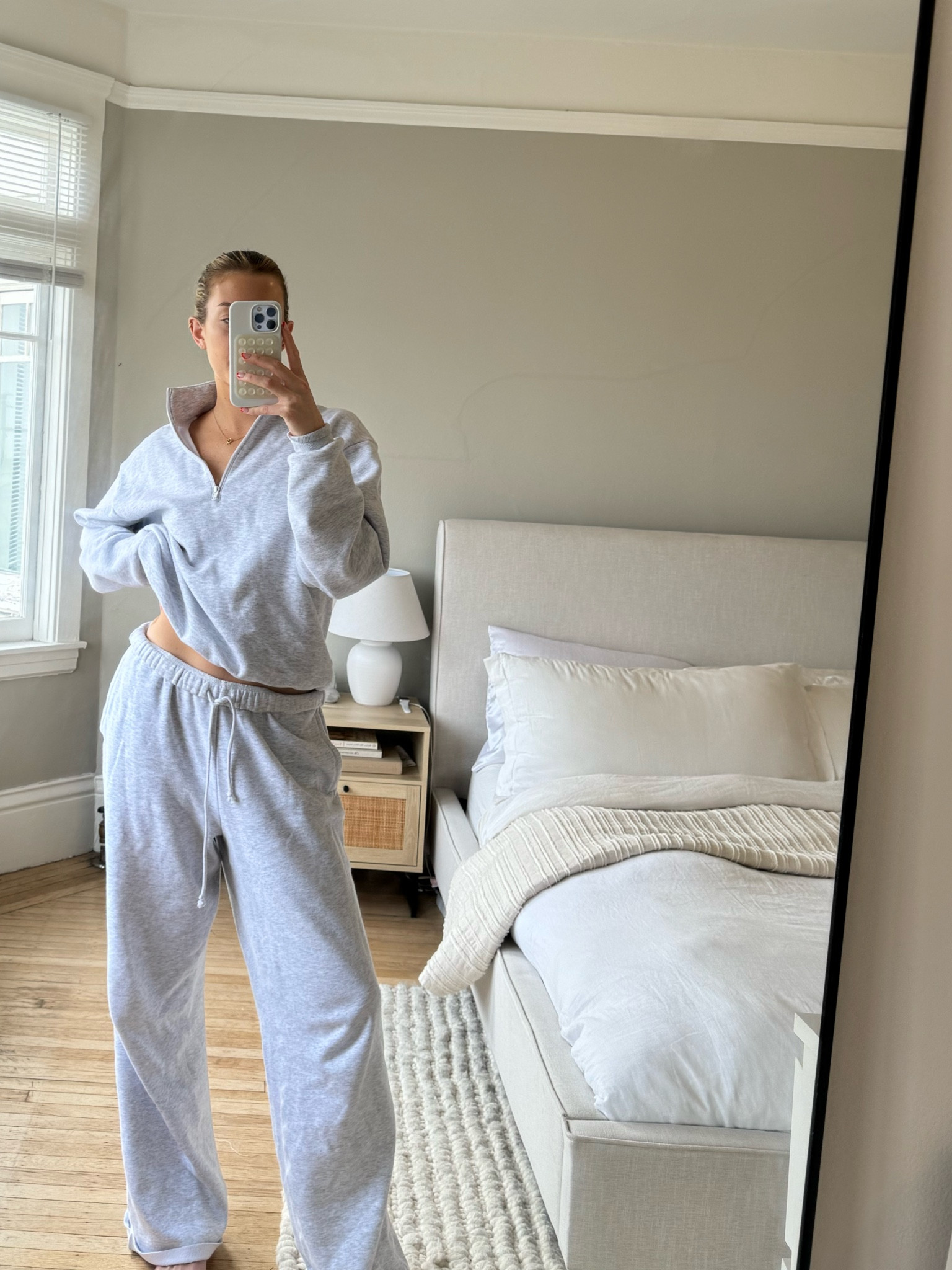 Cozy morning with my Skims set #skims #morningskims #sweatset 