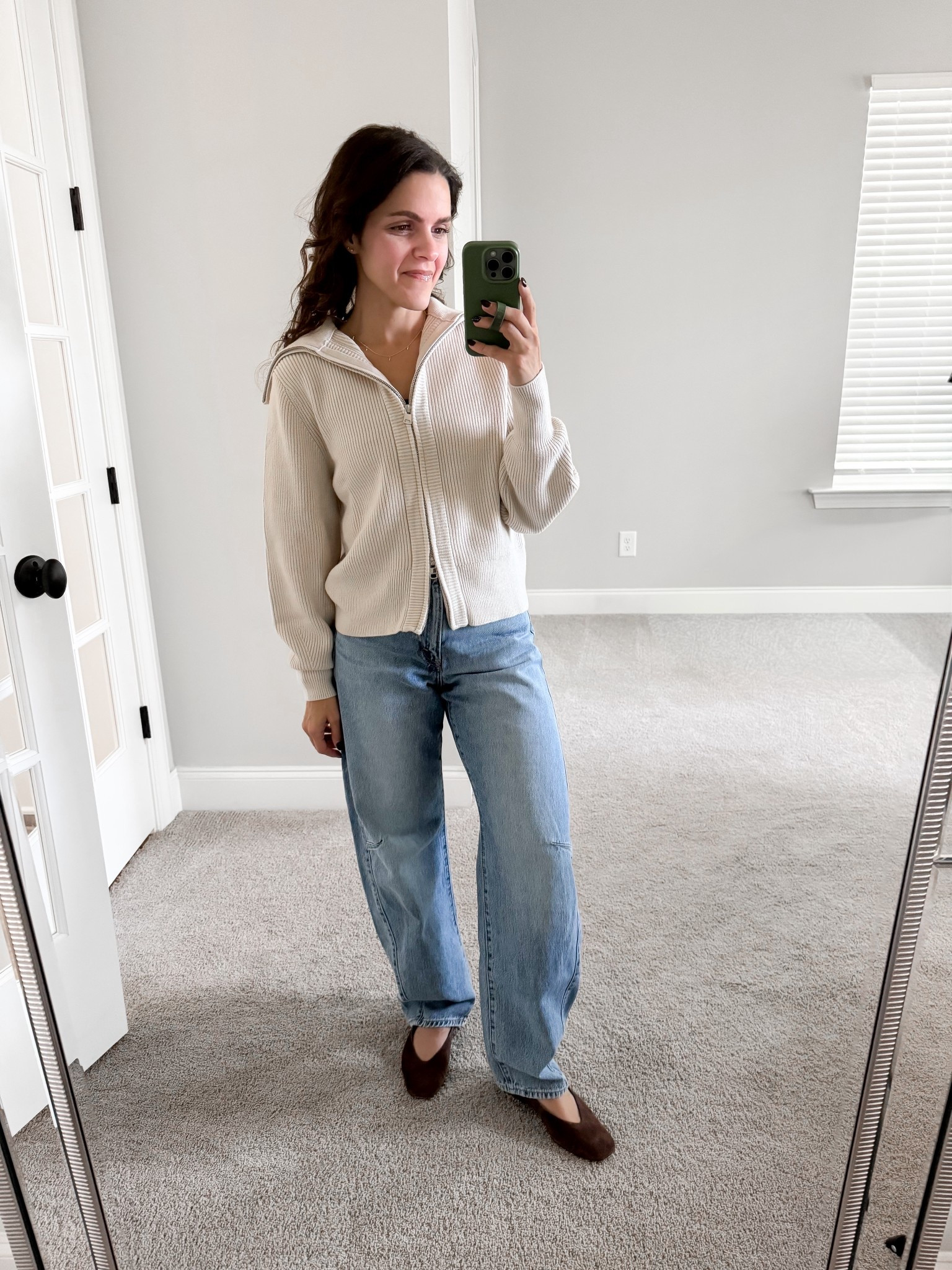 What I wore:
Zip sweater jacket: Varley, XS
Barrel jeans: Levi’s, 25
Flats: Reformation, tts 

#LTKStyleTip