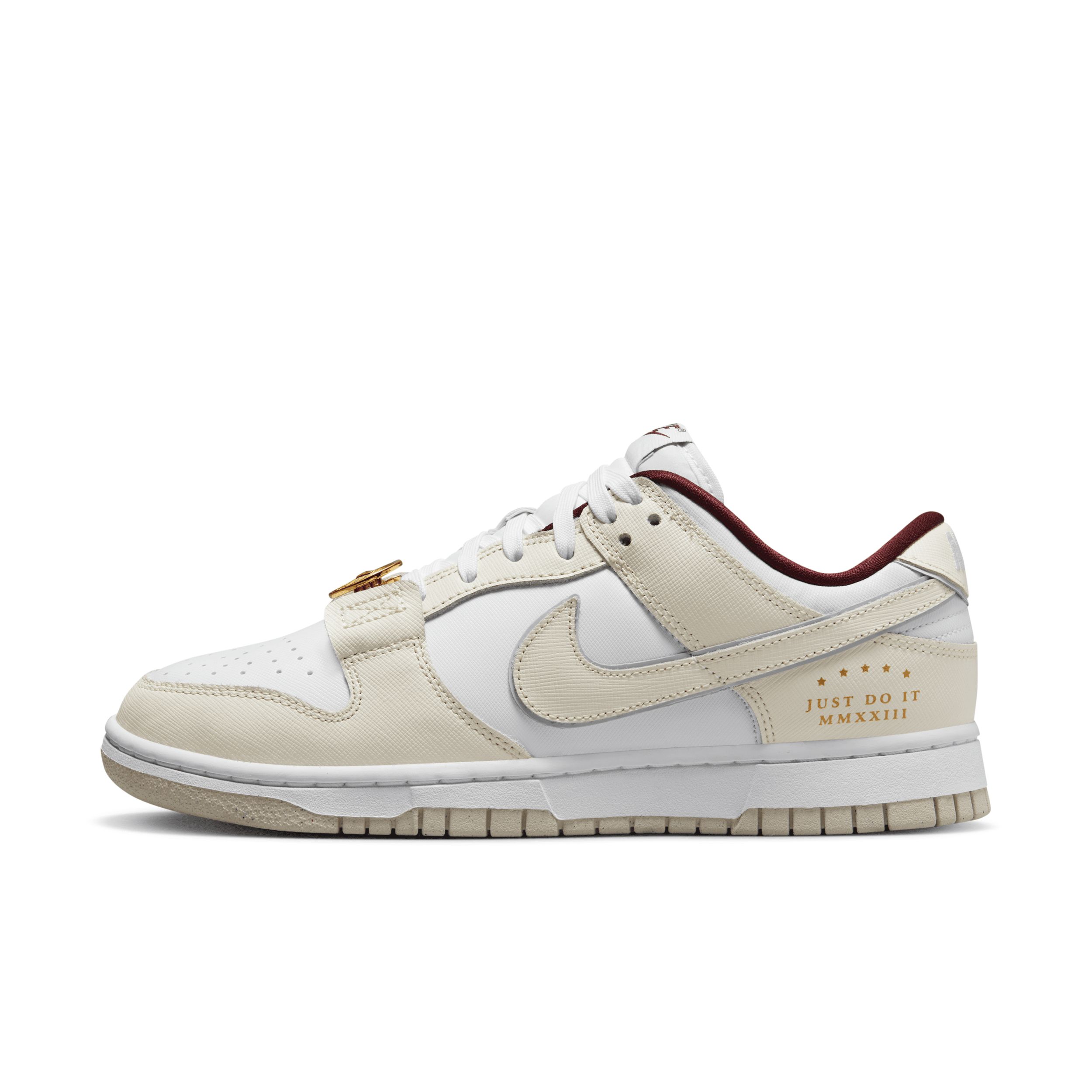 Nike Women's Dunk Low SE Shoes in White, Size: 9 | DV1160-100 | Nike (US)